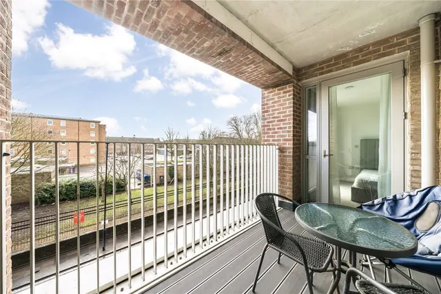Kennard Apartments, Woolwich, photo 3