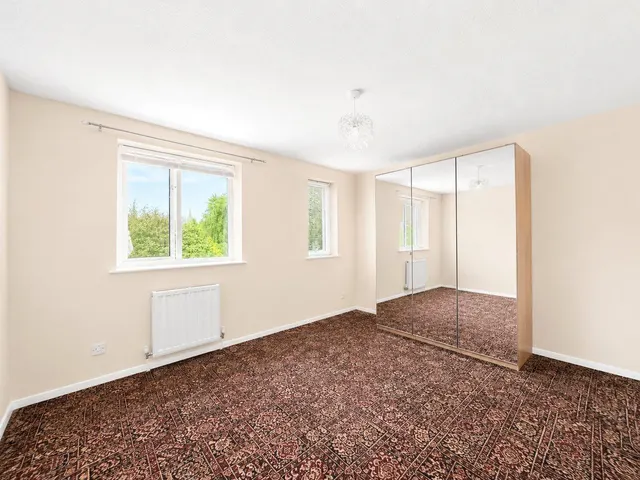 Armoury Road, London, SE8, photo 3