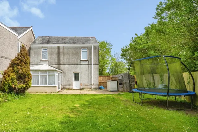 Monksford Street, Kidwelly, SA17, photo 1