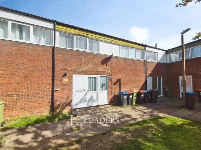 Reeves Croft, Hodge Lea, MK12, photo 1