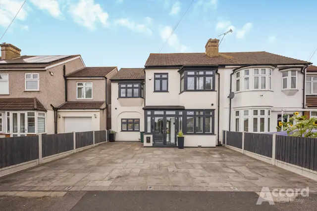 Photo 2 — Mawney Road, Romford, RM7
