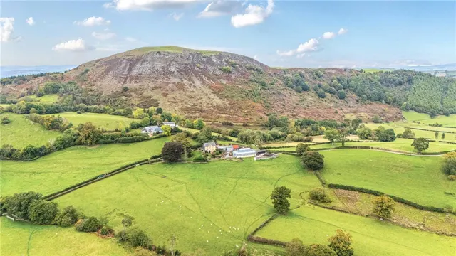 Gelli, Llanfair Caereinion, photo 1