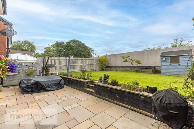 Campbell Close, Blackburn, BB2, photo 3
