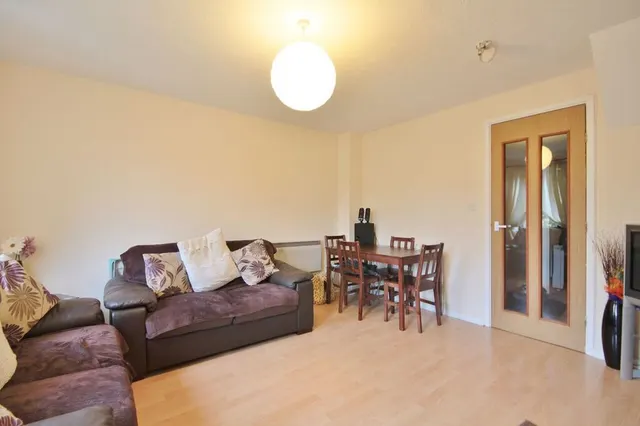 Stonesfield, Didcot, photo 2