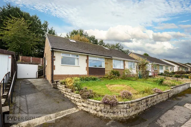 St. Johns Drive, Birkby, HD1, photo 1