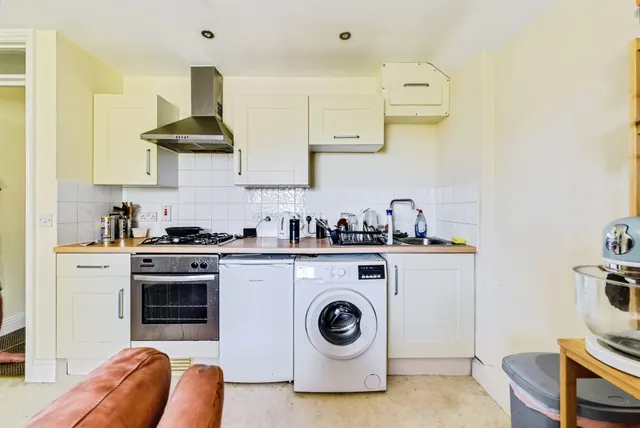 William Kimber Crescent, Headington, OX3, photo 2