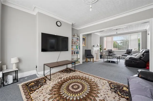 Avonlea Drive, Burnage, photo 2