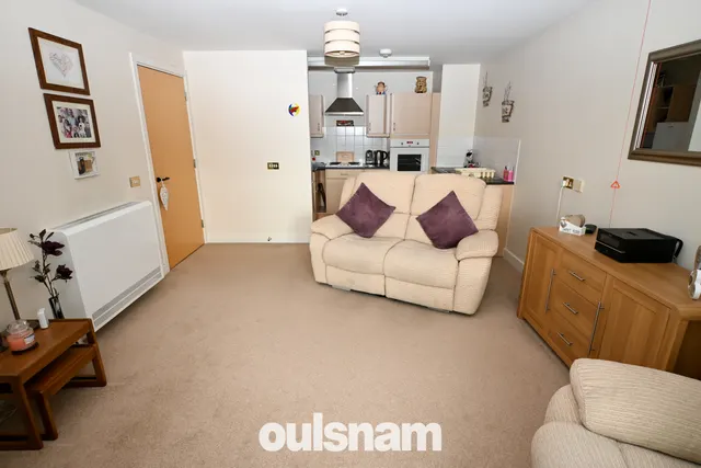 Photo 2 — Chatham Road, Northfield, Birmingham, B31 2JW