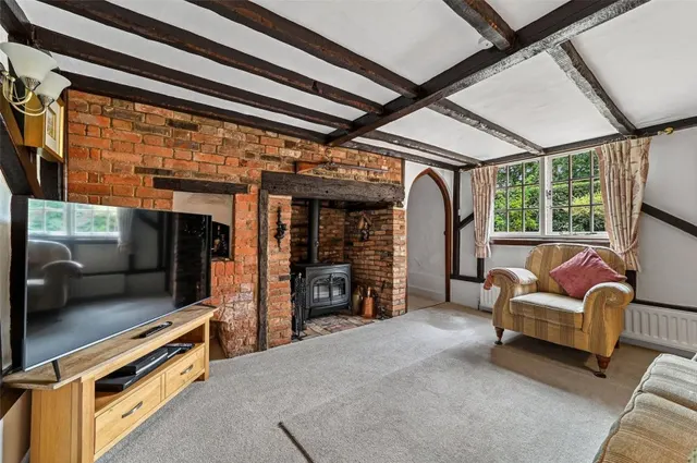 with 5 bedrooms in Barkway, Nr Royston, SG8, photo 2