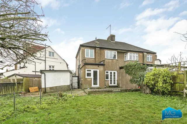 Wycherley Crescent, New Barnet, EN5, photo 2