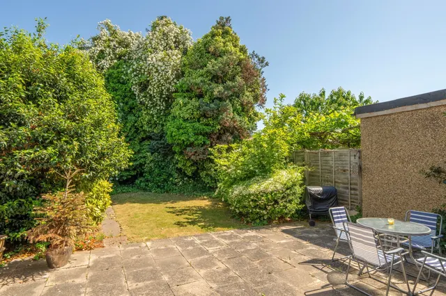 Photo 2 — Willow Road, Enfield