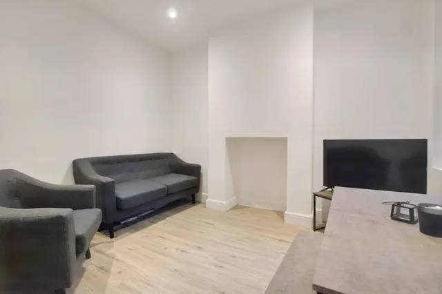 Derby Road, Gloucester, GL1, photo 3