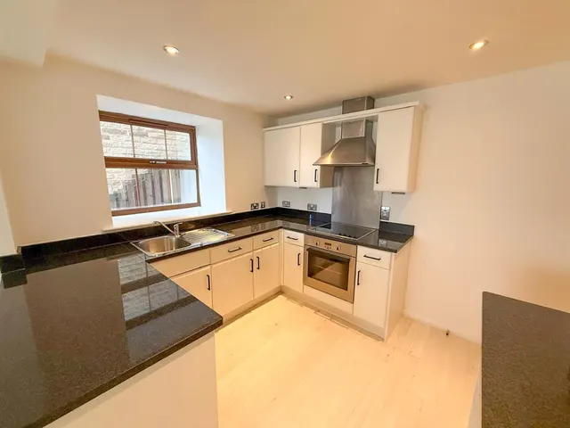 Photo 2 — Canal Road, Riddlesden, BD20 5AG