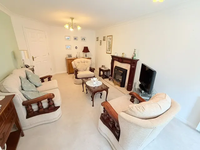 Garside Street, Hyde, SK14, photo 3