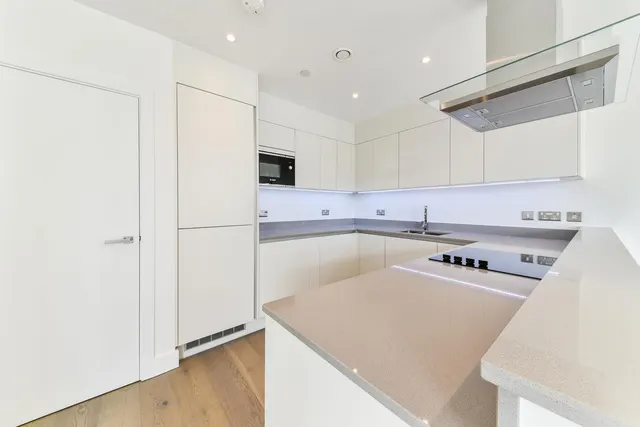 Perseus Court, Blackwall Reach, E14, photo 3