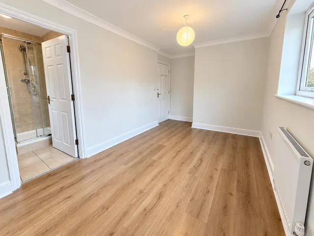 East Street, Epsom, KT17, photo 3