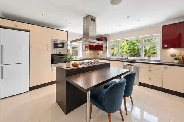 King Edwards Road, Ruislip, photo 3