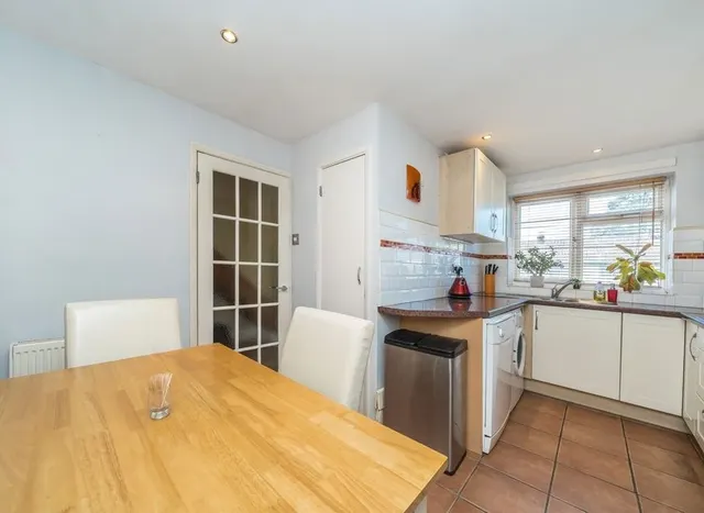 Photo 3 — Haldane Close, Muswell Hill, N10