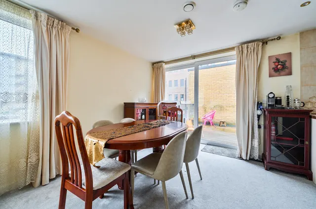 Brunswick Square, Southampton, SO14, photo 3