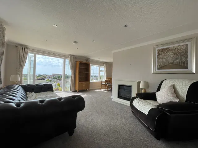 South Coast Road, PEACEHAVEN, photo 1