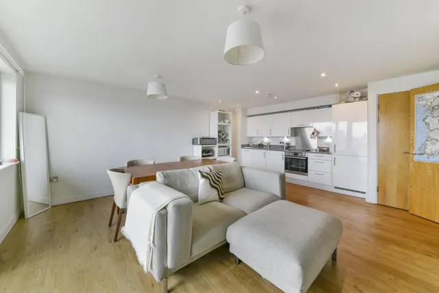 Houblon Apartments, Tyne Street, Aldgate, London, E1, photo 1