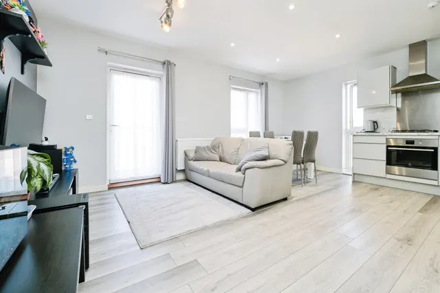 Heriot Road, Rainham, RM13, photo 2