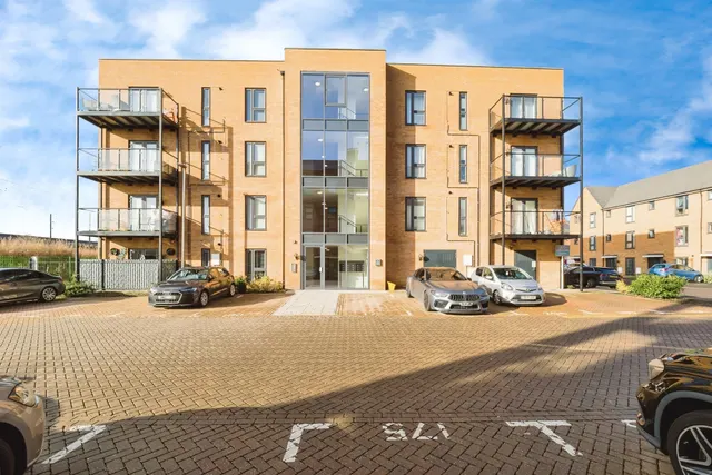 Heriot Road, Rainham, RM13, photo 1