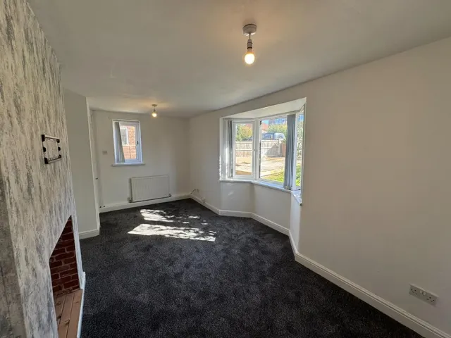 St. Andrews Road, WF10, photo 2