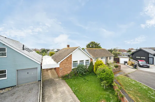 Seafield Close, East Wittering, PO20, photo 1