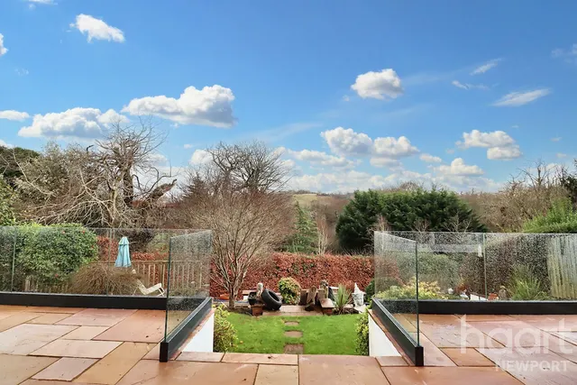 Pentre-Poeth Close, Newport, NP10, photo 2