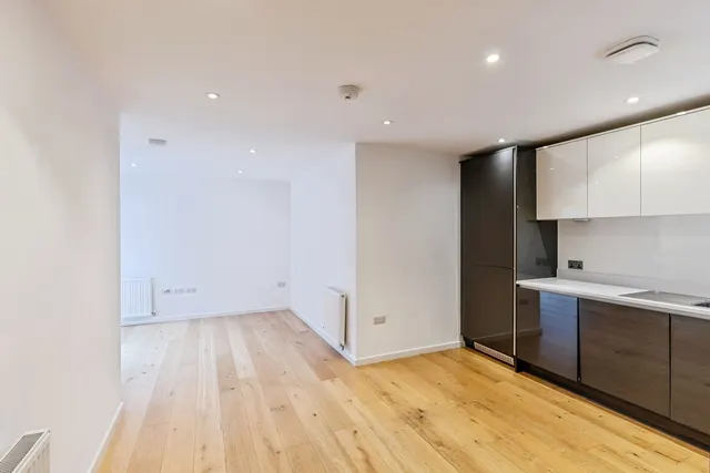 Surrey Street, Bristol, BS2, photo 3