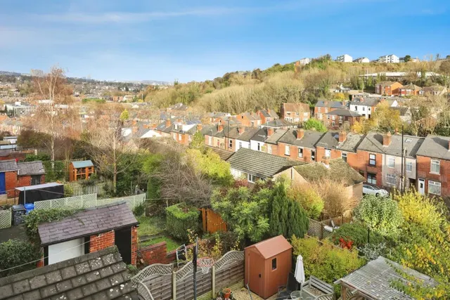 Photo 3 — Cartmell Road, Woodseats, Sheffield, S8 0NH