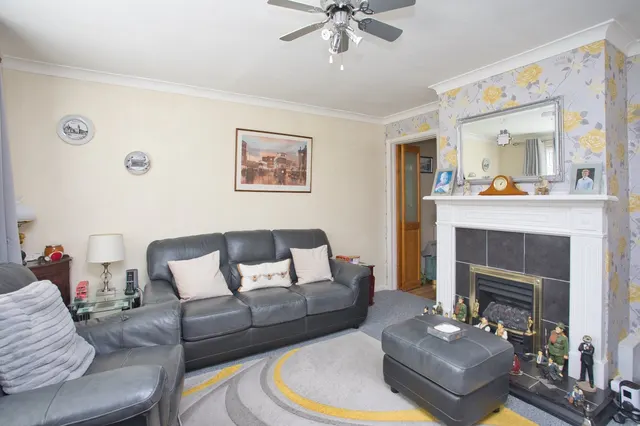 St. Augustines Road, Deal, CT14, photo 2