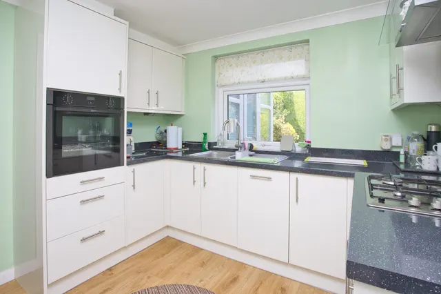 St. Augustines Road, Deal, CT14, photo 3