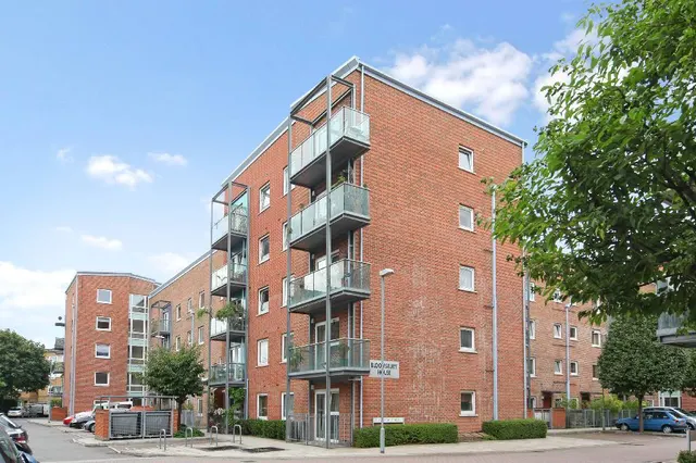 Bloomsbury House, 7 Chillington Drive, London, SW11, photo 1