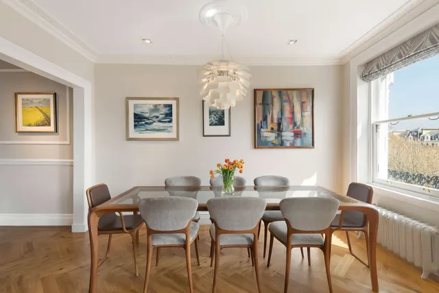 Photo 3 — Redcliffe Square, London, SW10 9HQ