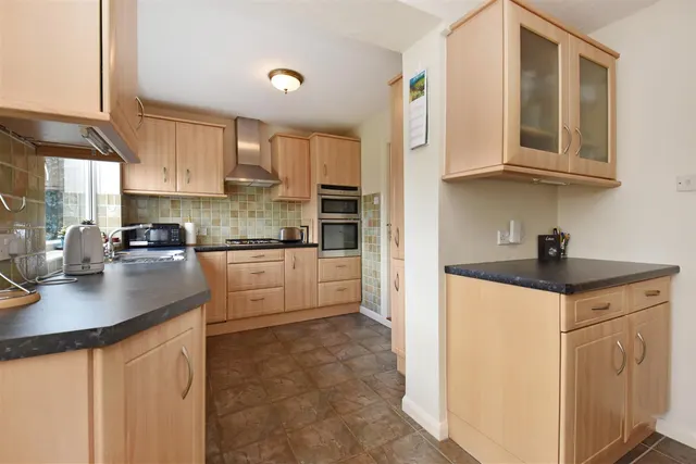 Spicer Close, Cullompton, photo 2