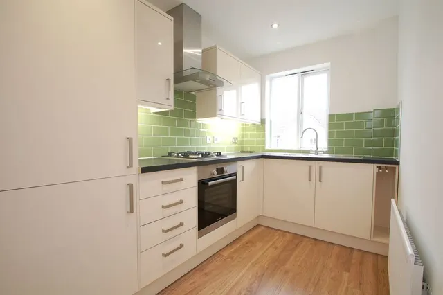 Photo 2 — Mayfield Road Hersham, Walton-On-Thames KT12 5HZ