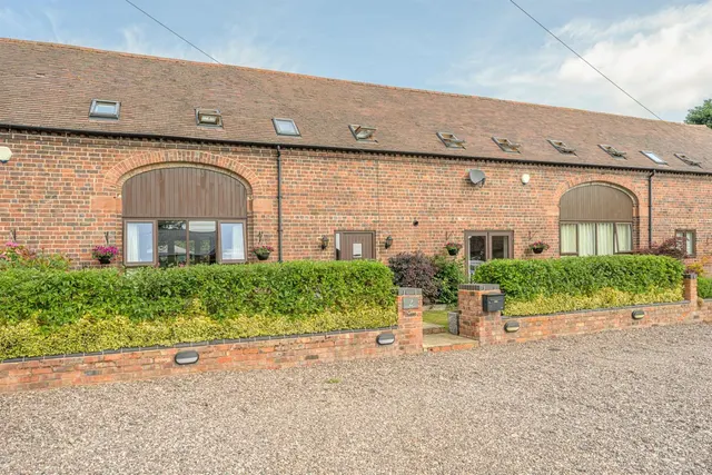 Blakeshall Farm Barns, Blakeshall Lane, Wolverley, DY11 5XW, photo 1