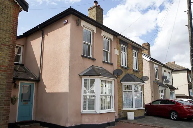 Havering Road, Romford, RM1, photo 1