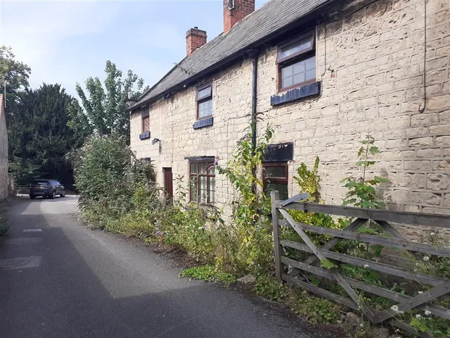 Laughton Road, Dinnington, SHEFFIELD, photo 1