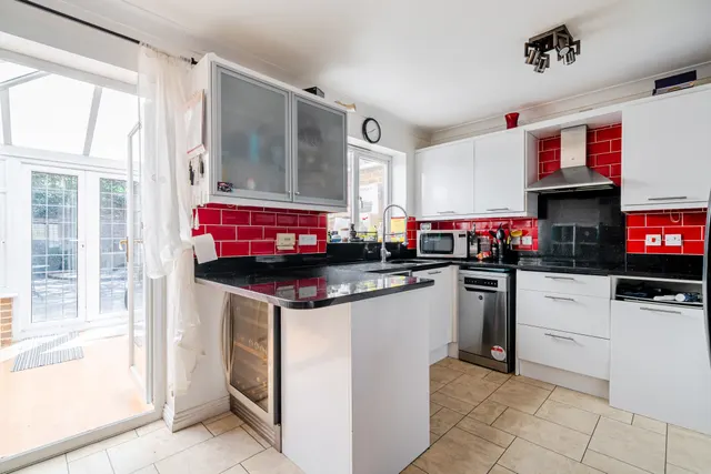 Photo 2 — Danesfield Close, Walton-On-Thames, KT12
