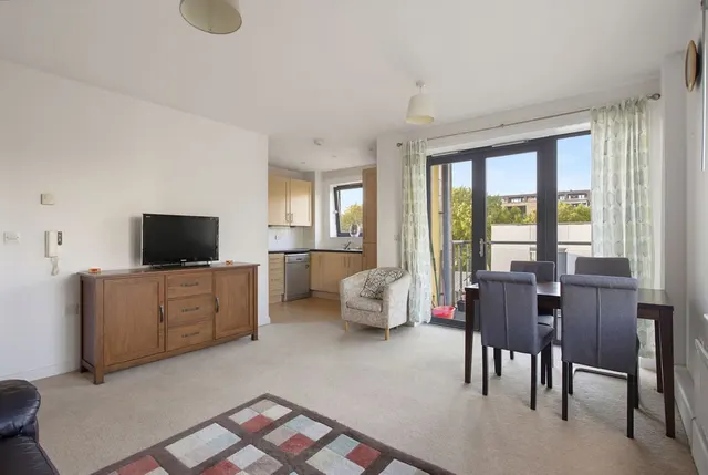 Palmerston Road, London, W3, photo 1
