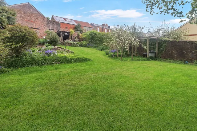 High Street, Wiveliscombe, TA4, photo 2