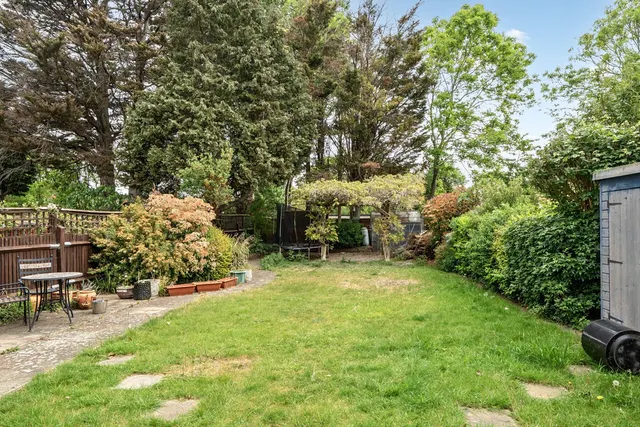 Photo 3 — Cedarhurst Drive, SE9