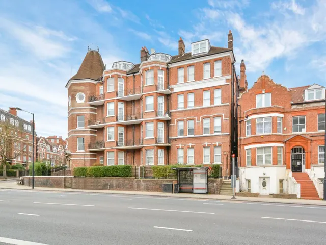 6b Langland Mansions, 228 Finchley Road, London, photo 1
