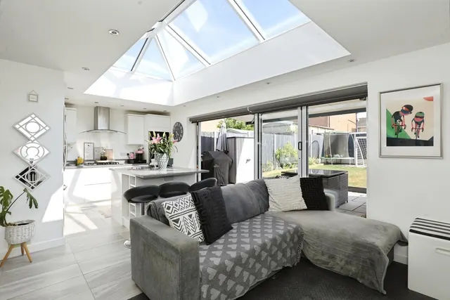 Photo 3 — Borrowdale Close, Wistaston, Crewe, Cheshire, CW2
