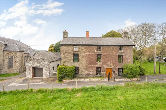 School Road, Talgarth, Brecon, Powys, LD3 0BB, photo 1