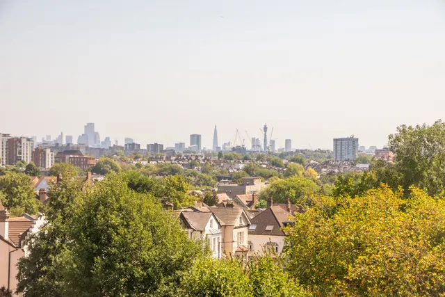 Photo 3 — 42 Summit Court, 43-53 Shoot Up Hill, London