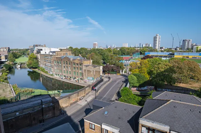 London, E1, photo 1